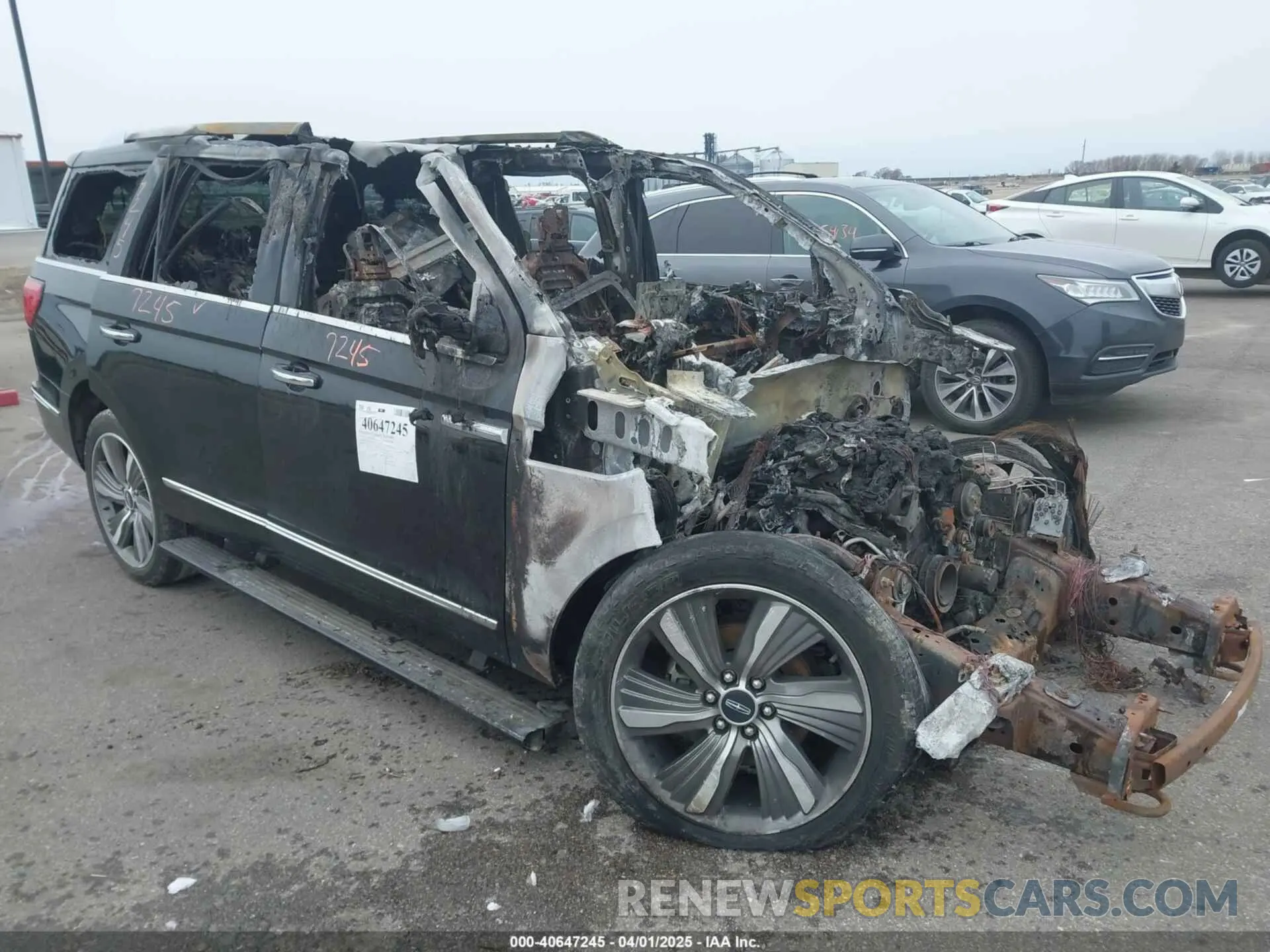 1 fotografías del automóvil dañado 5LMJJ2LT3KEL00715 LINCOLN NAVIGATOR 2019