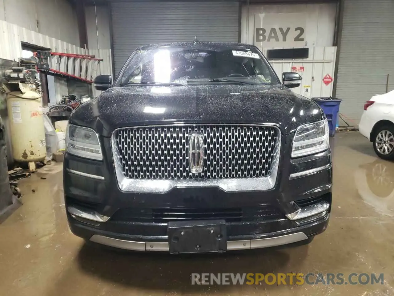 5 fotografías del automóvil dañado 5LMJJ2LT5KEL17211 LINCOLN NAVIGATOR 2019