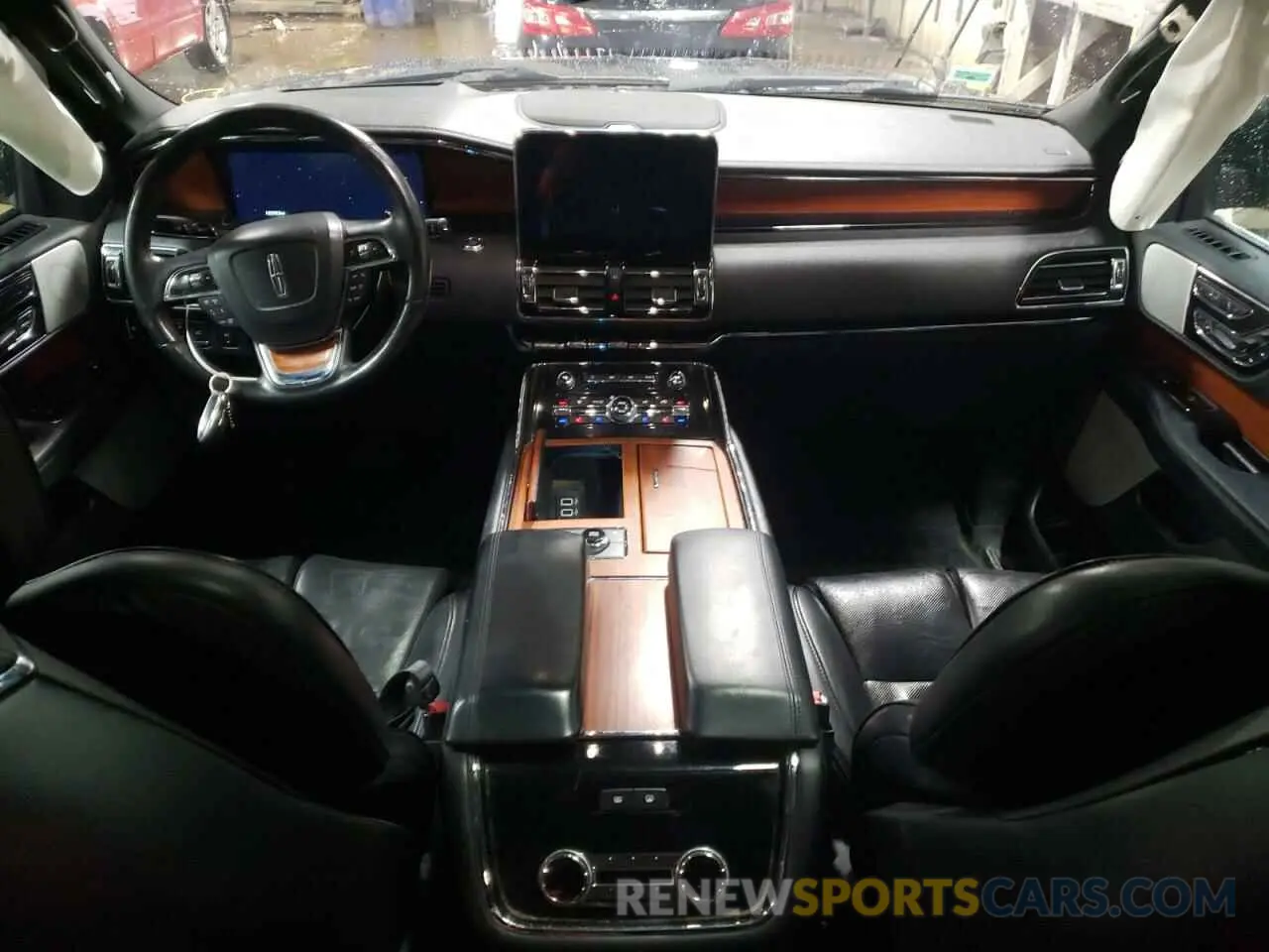 8 fotografías del automóvil dañado 5LMJJ2LT5KEL17211 LINCOLN NAVIGATOR 2019