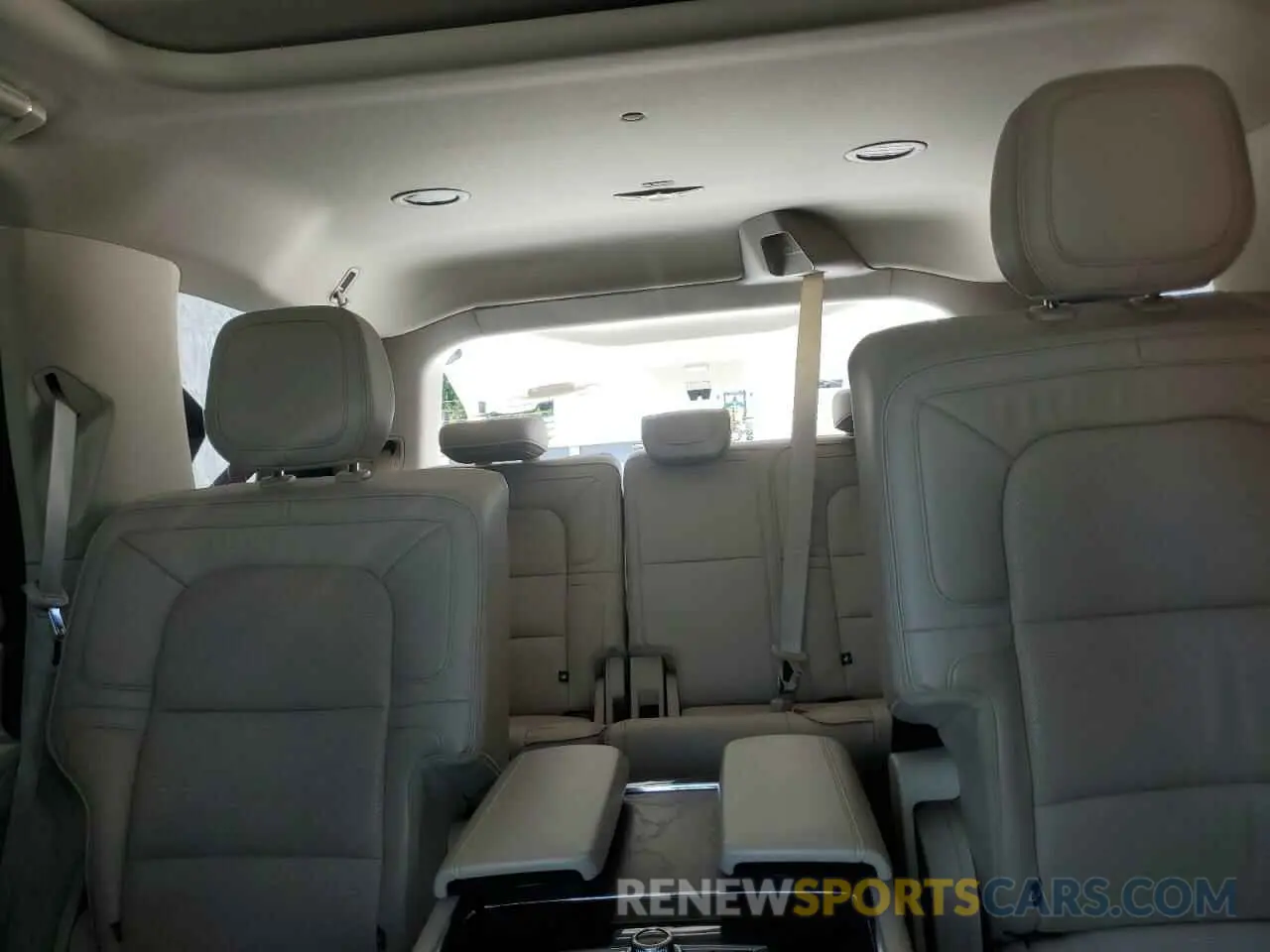 10 fotografías del automóvil dañado 5LMJJ2LT9KEL19544 LINCOLN NAVIGATOR 2019