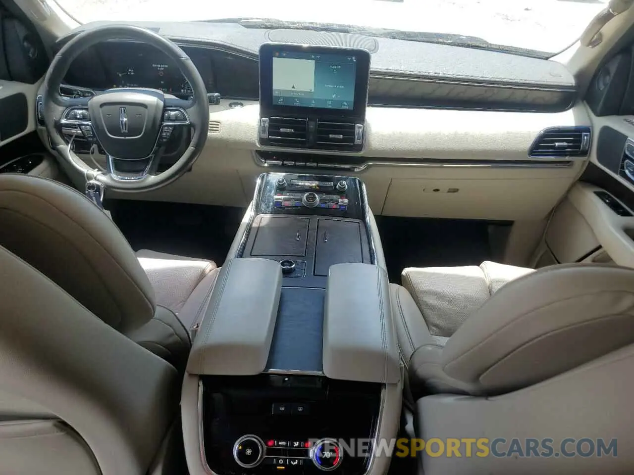 8 fotografías del automóvil dañado 5LMJJ2LT9KEL19544 LINCOLN NAVIGATOR 2019