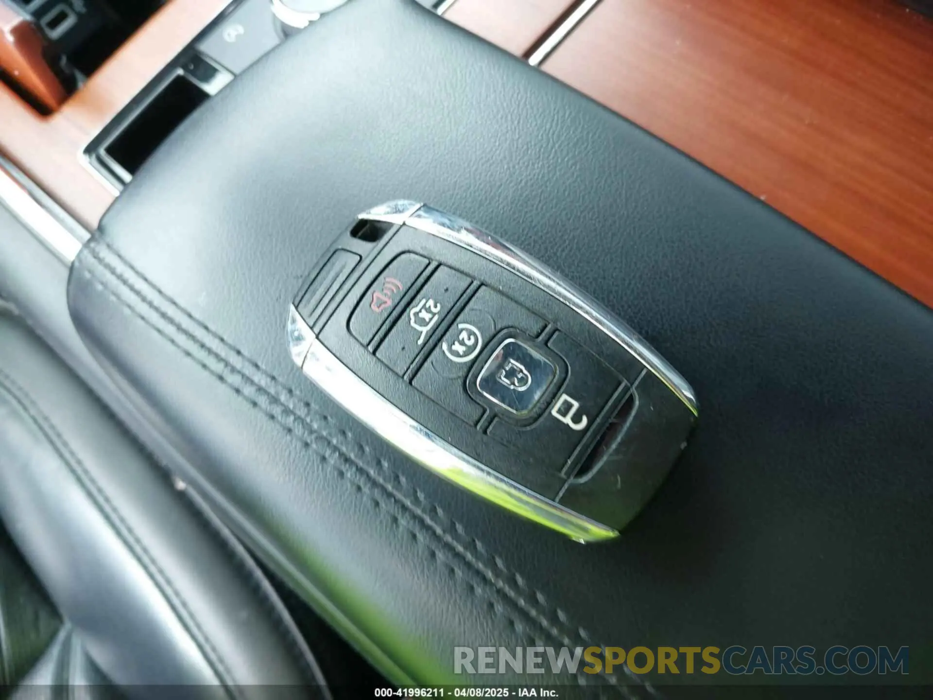 11 fotografías del automóvil dañado 5LMJJ2NT7KEL01735 LINCOLN NAVIGATOR 2019