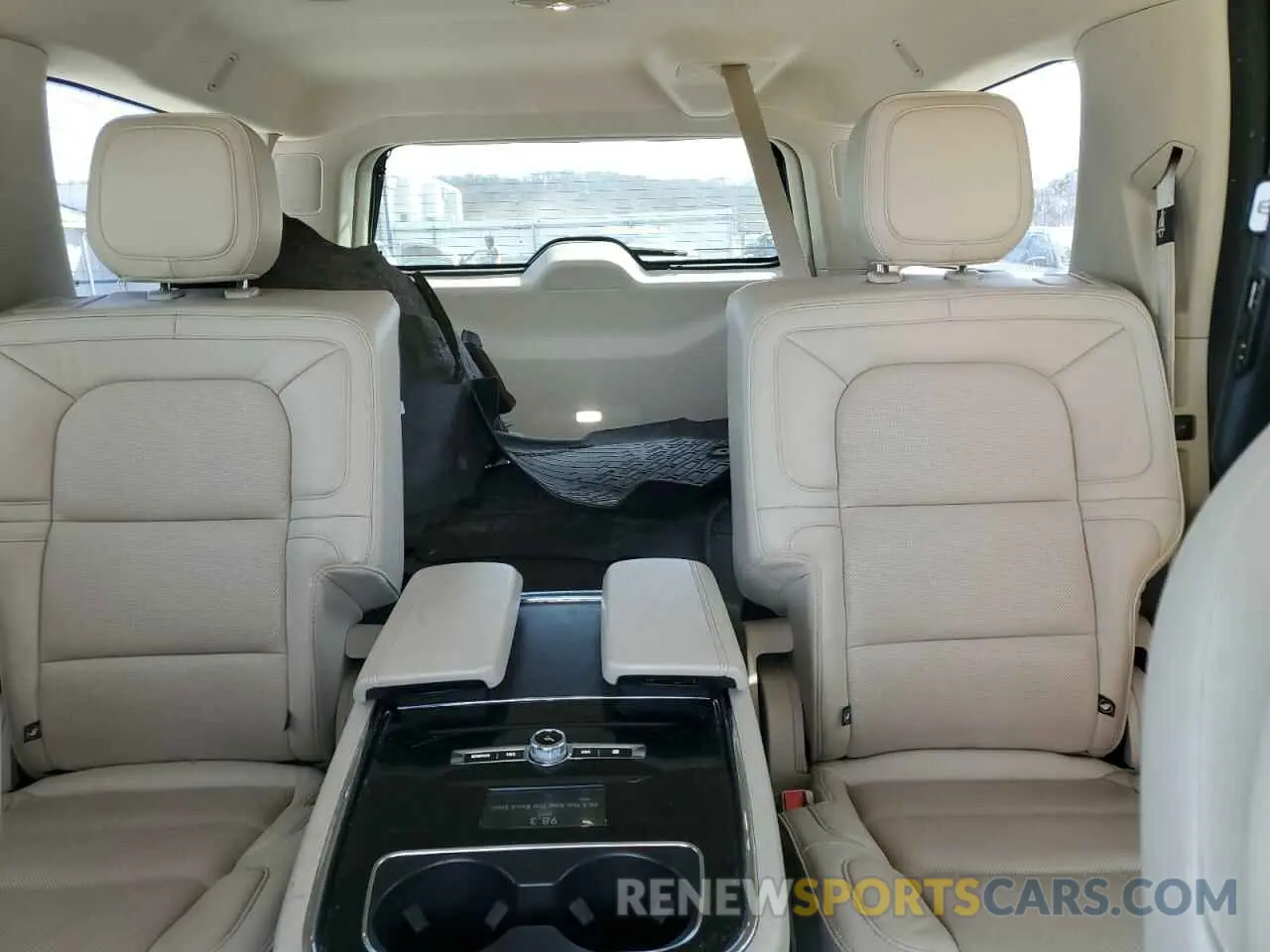 10 fotografías del automóvil dañado 5LMJJ3LT0KEL23813 LINCOLN NAVIGATOR 2019