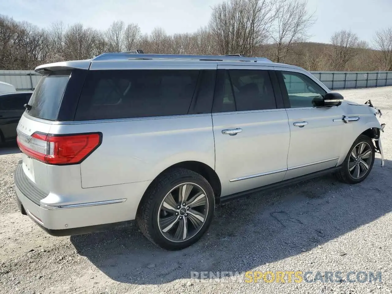 3 fotografías del automóvil dañado 5LMJJ3LT0KEL23813 LINCOLN NAVIGATOR 2019
