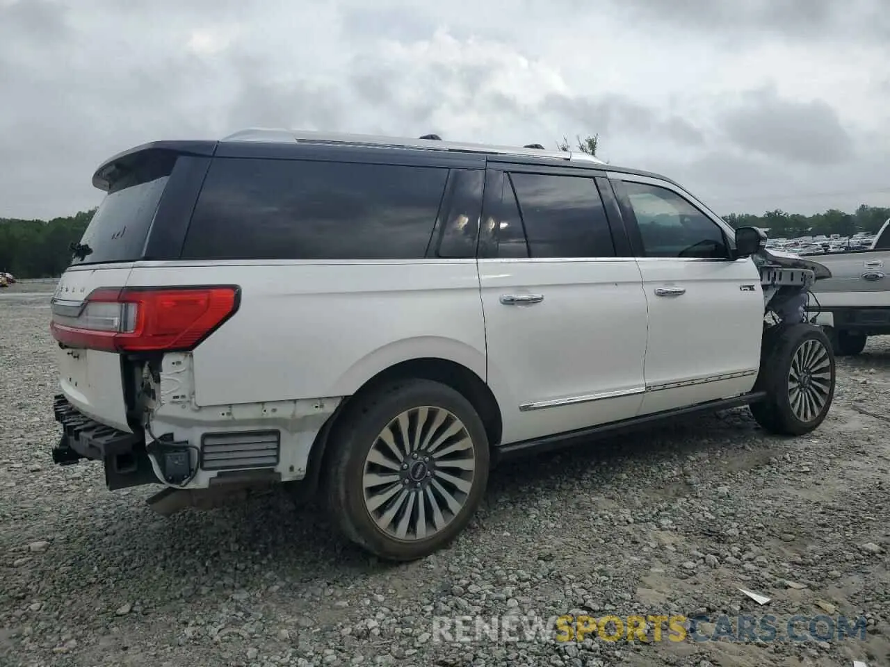 3 fotografías del automóvil dañado 5LMJJ3LT9KEL23311 LINCOLN NAVIGATOR 2019