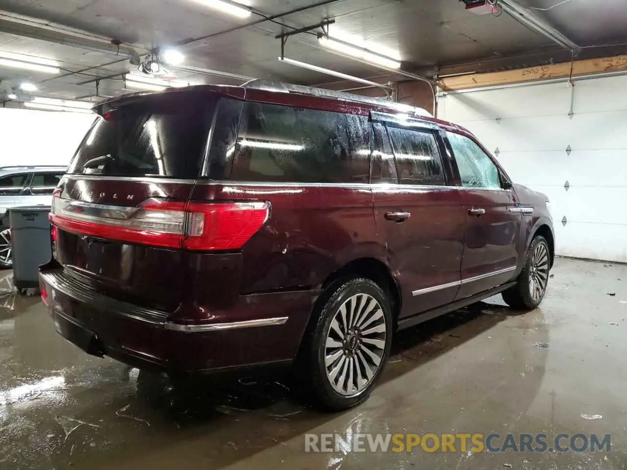 3 fotografías del automóvil dañado 5LMJJ2LT3LEL00232 LINCOLN NAVIGATOR 2020