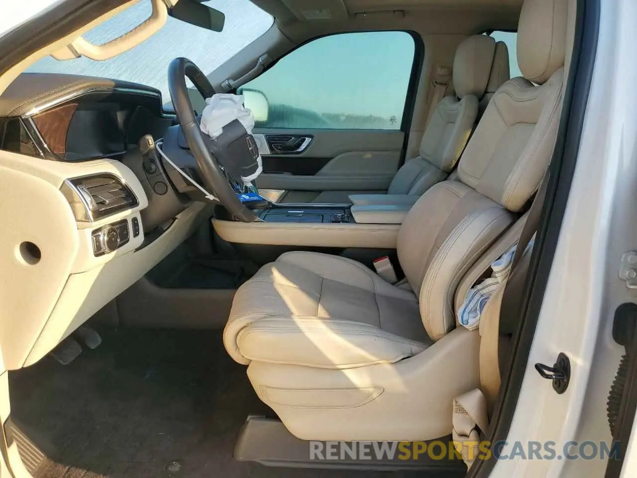 7 fotografías del automóvil dañado 5LMJJ2LT6LEL21396 LINCOLN NAVIGATOR 2020