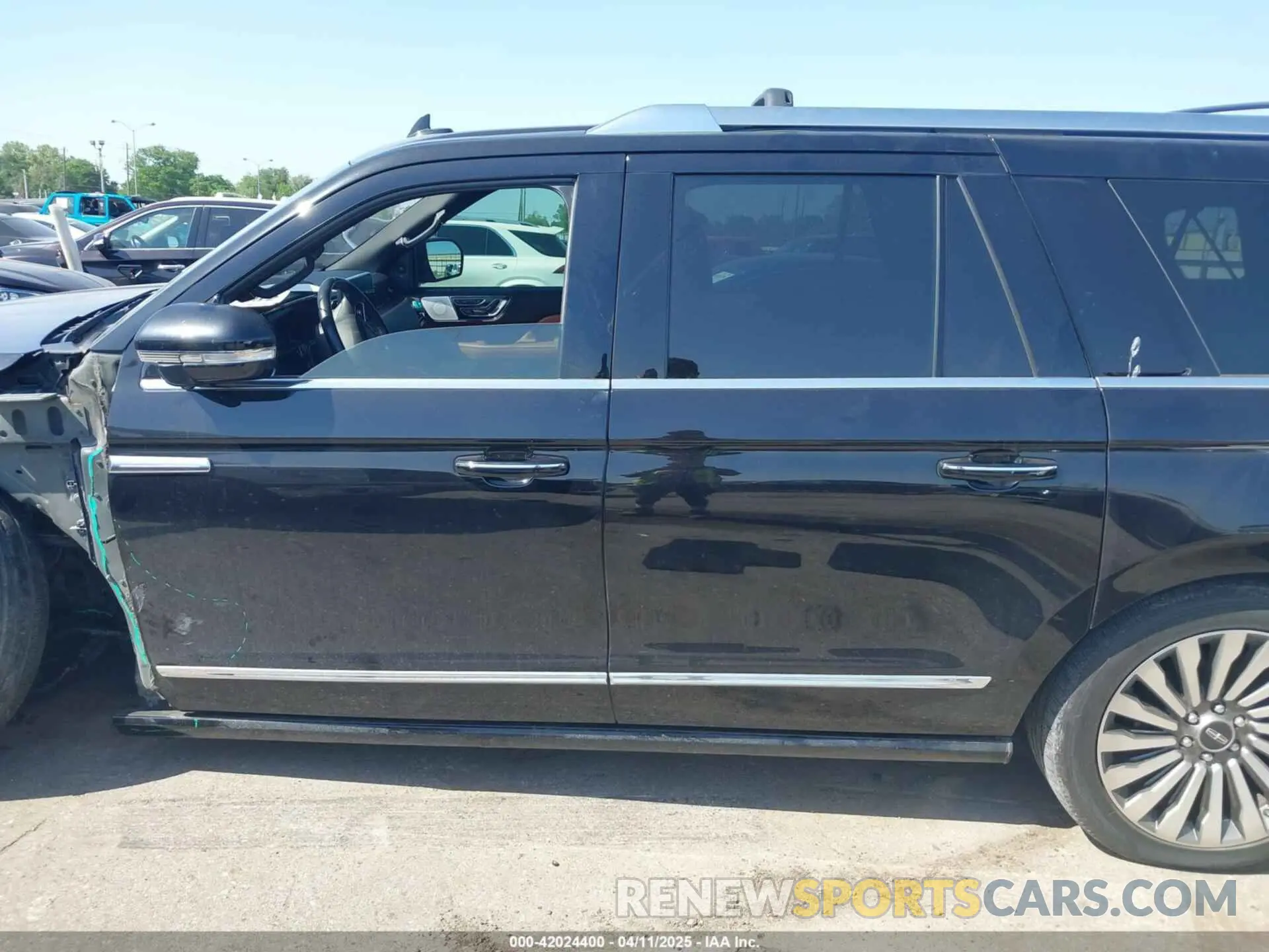 15 fotografías del automóvil dañado 5LMJJ3LT1LEL08545 LINCOLN NAVIGATOR 2020
