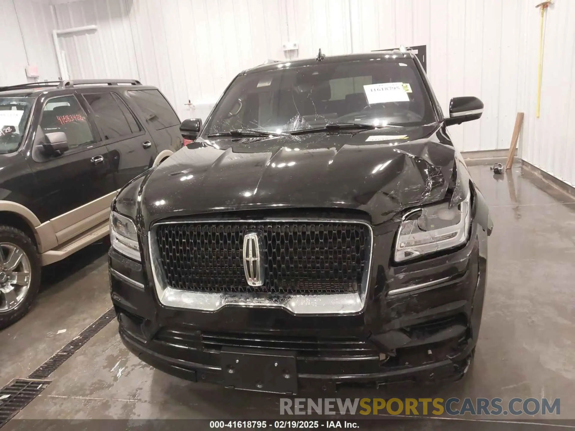 12 fotografías del automóvil dañado 5LMJJ3LT3LEL18476 LINCOLN NAVIGATOR 2020