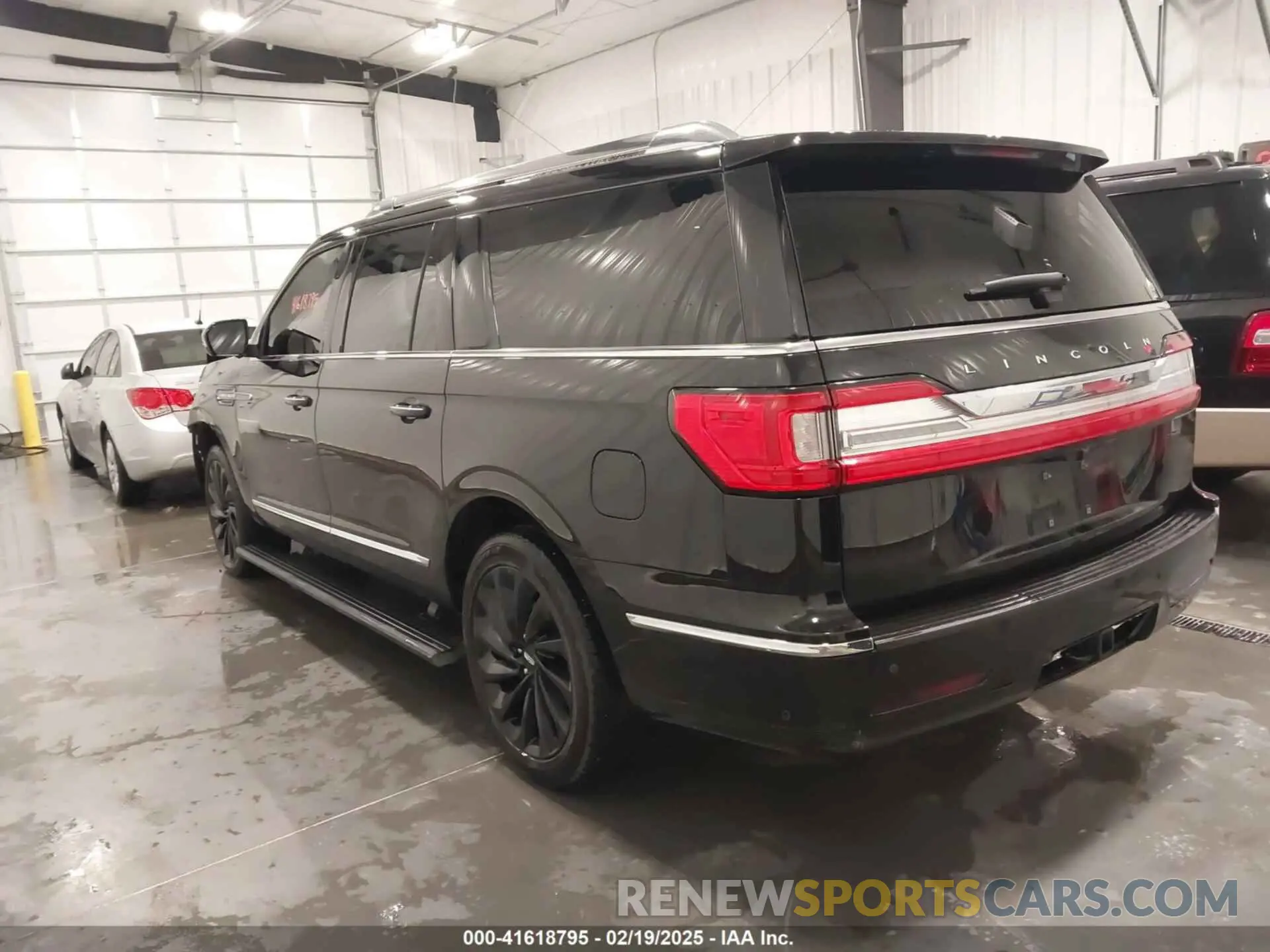 3 fotografías del automóvil dañado 5LMJJ3LT3LEL18476 LINCOLN NAVIGATOR 2020