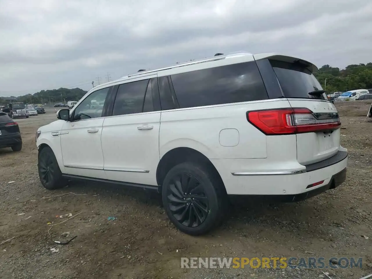 2 fotografías del automóvil dañado 5LMJJ3LT5LEL06989 LINCOLN NAVIGATOR 2020