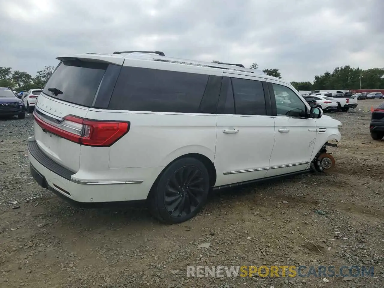 3 fotografías del automóvil dañado 5LMJJ3LT5LEL06989 LINCOLN NAVIGATOR 2020