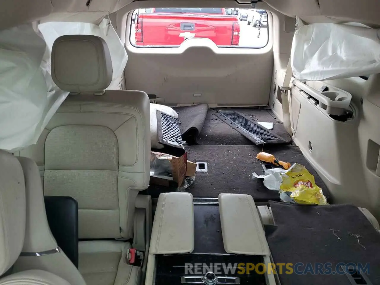 10 fotografías del automóvil dañado 5LMJJ3LT7LEL00661 LINCOLN NAVIGATOR 2020