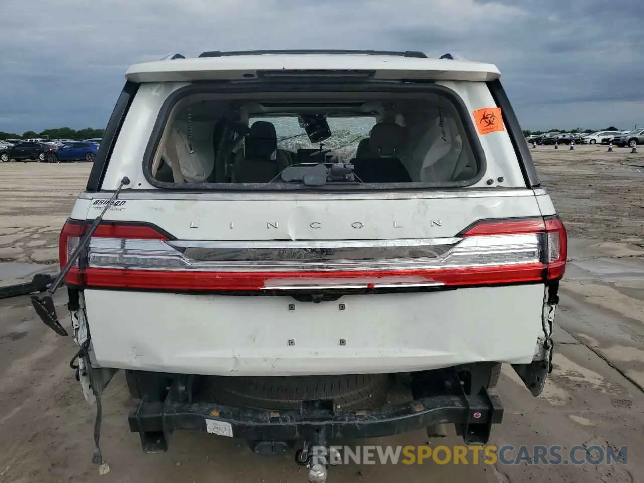 6 fotografías del automóvil dañado 5LMJJ3LT7LEL00661 LINCOLN NAVIGATOR 2020