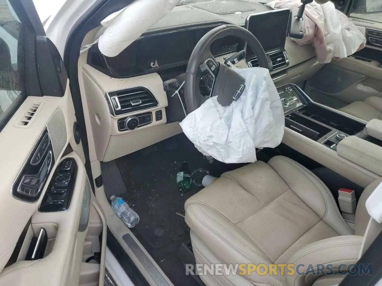 8 fotografías del automóvil dañado 5LMJJ3LT7LEL00661 LINCOLN NAVIGATOR 2020