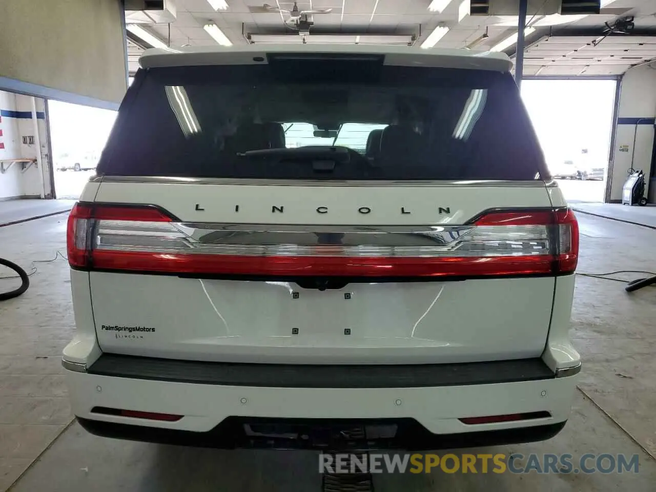 6 fotografías del automóvil dañado 5LMJJ3TT5LEL23937 LINCOLN NAVIGATOR 2020