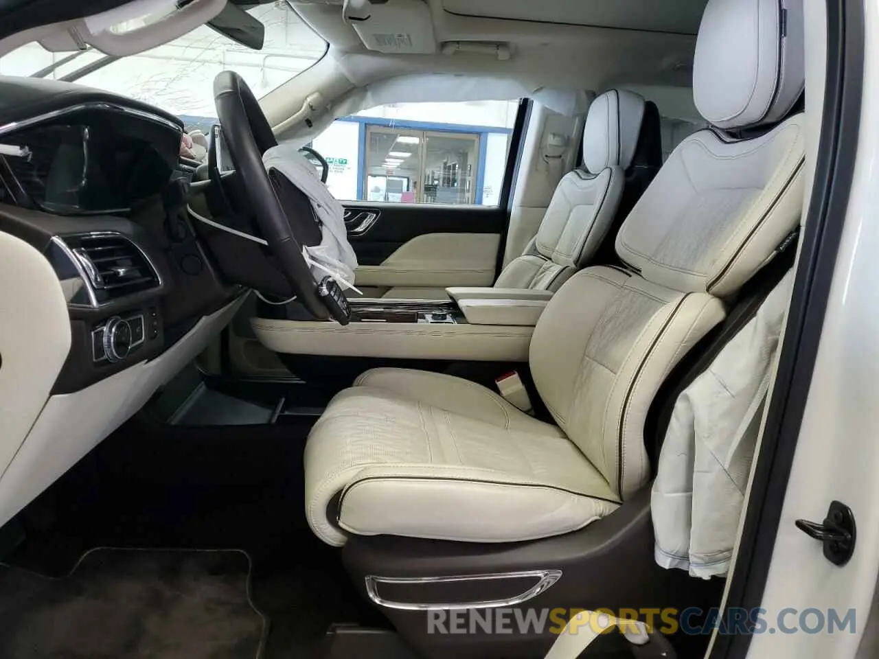 7 fotografías del automóvil dañado 5LMJJ3TT5LEL23937 LINCOLN NAVIGATOR 2020