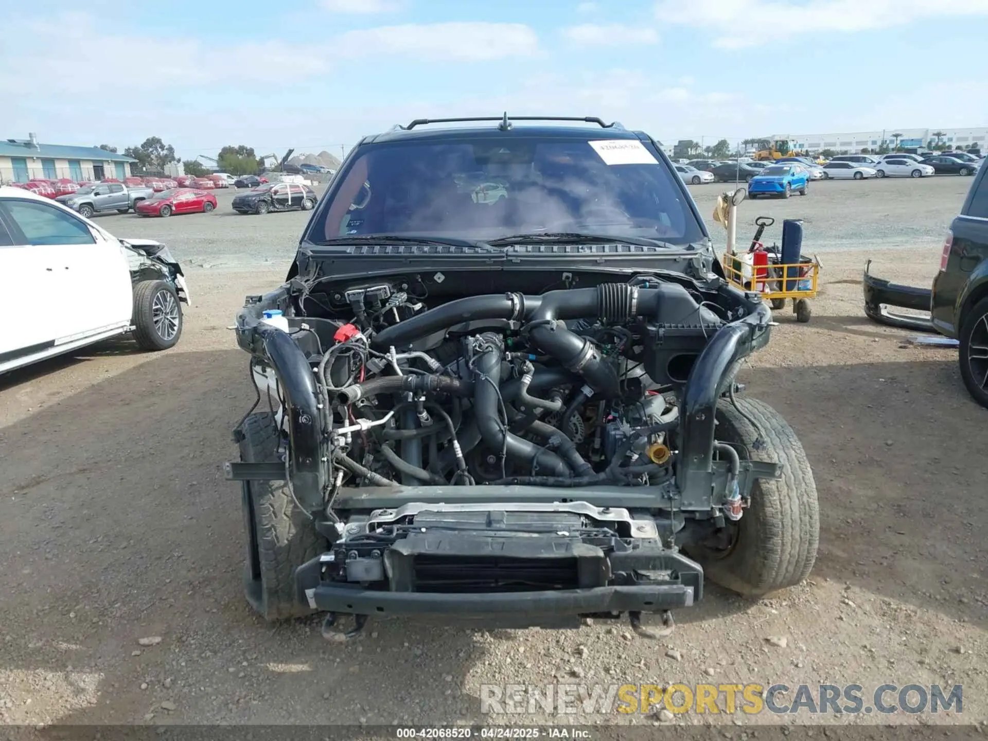 11 fotografías del automóvil dañado 5LMJJ3TT6LEL09528 LINCOLN NAVIGATOR 2020