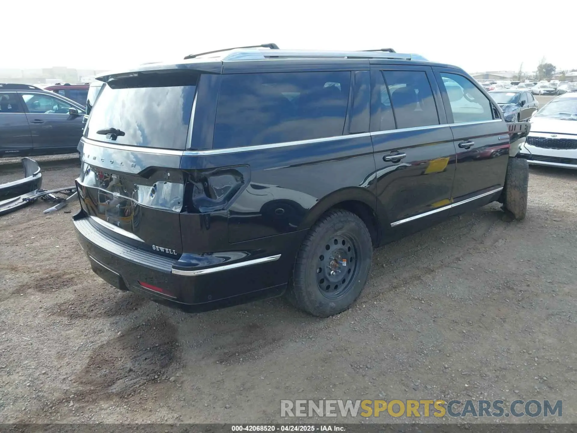 4 fotografías del automóvil dañado 5LMJJ3TT6LEL09528 LINCOLN NAVIGATOR 2020