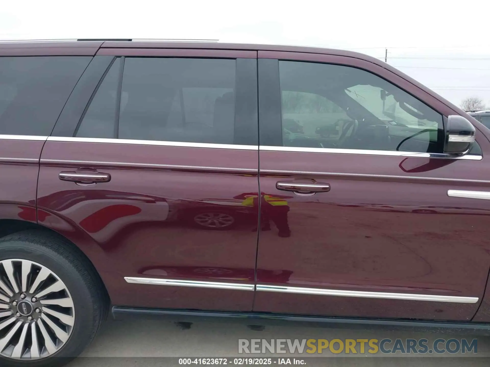 13 fotografías del automóvil dañado 5LMJJ2LT2MEL17430 LINCOLN NAVIGATOR 2021