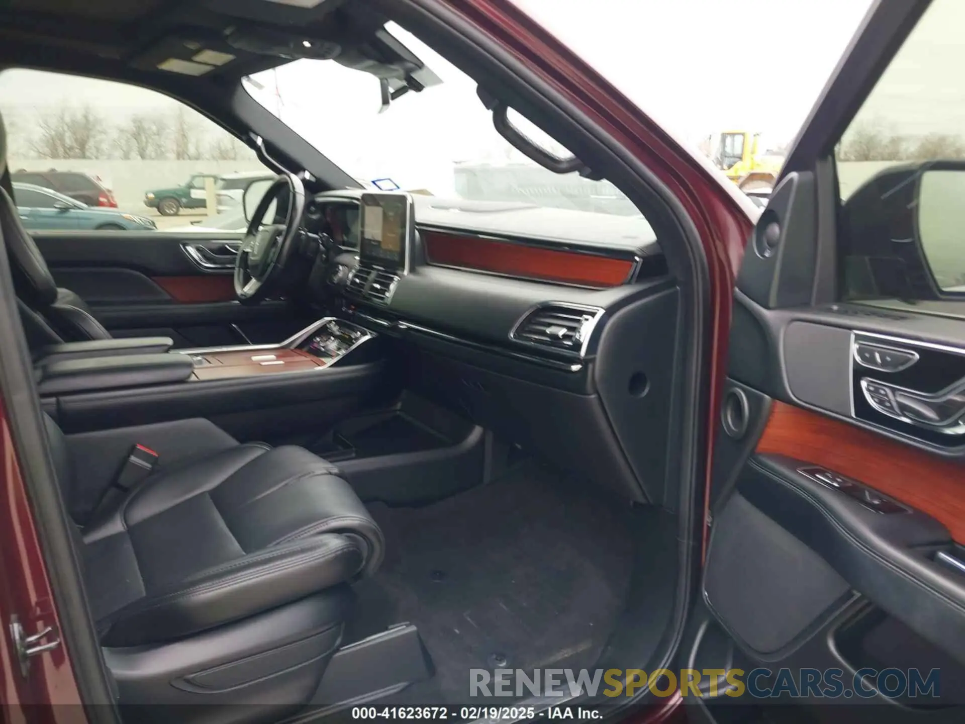 5 fotografías del automóvil dañado 5LMJJ2LT2MEL17430 LINCOLN NAVIGATOR 2021