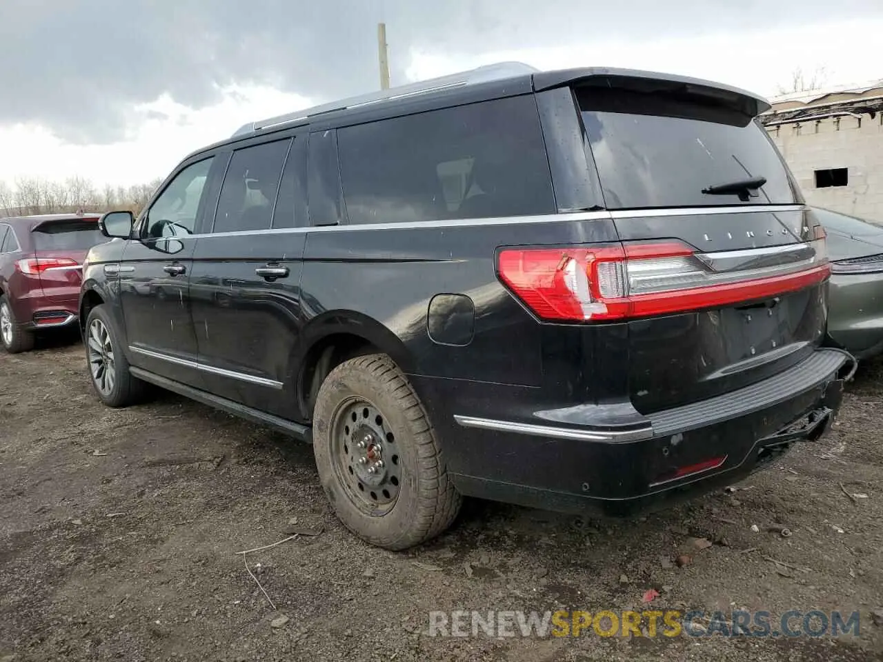 2 fotografías del automóvil dañado 5LMJJ3LTXMEL04818 LINCOLN NAVIGATOR 2021