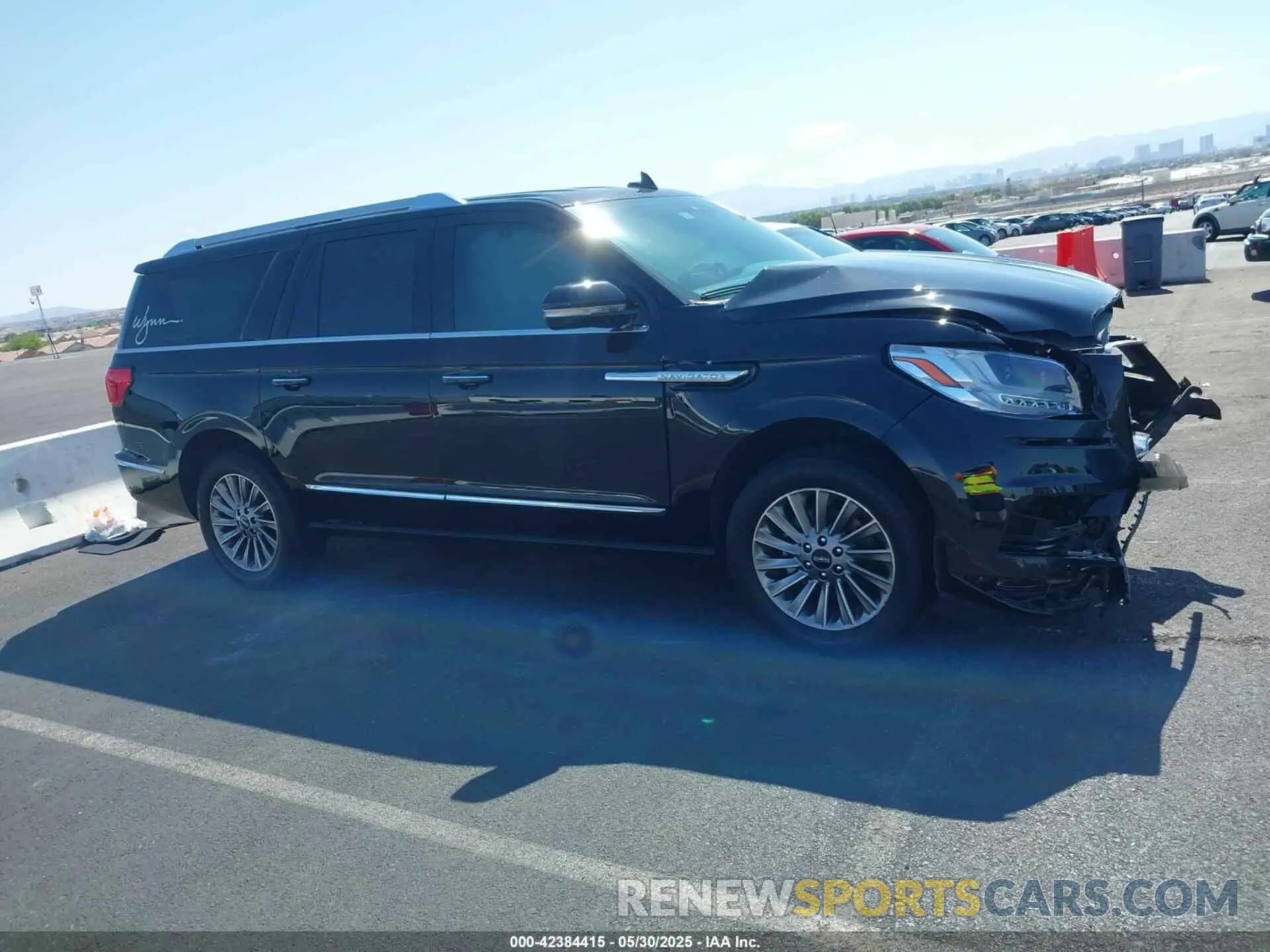 13 fotografías del automóvil dañado 5LMJJ3MT2MEL10966 LINCOLN NAVIGATOR 2021