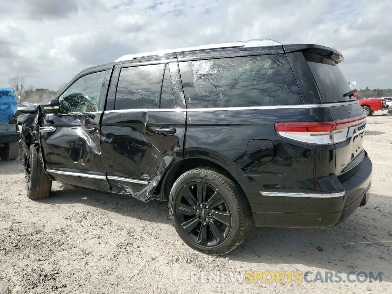 2 fotografías del automóvil dañado 5LMJJ2LT8NEL15716 LINCOLN NAVIGATOR 2022