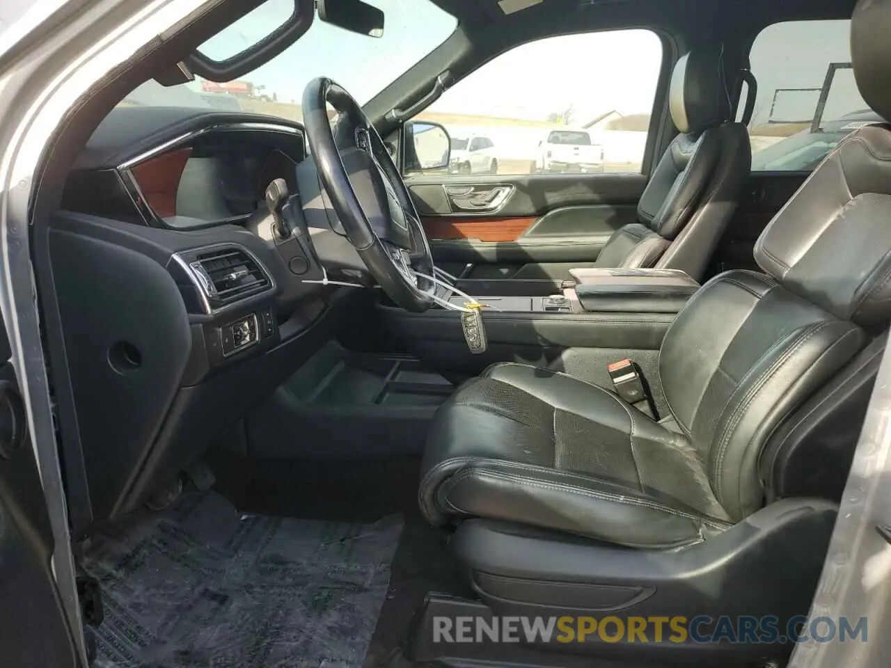 7 fotografías del automóvil dañado 5LMJJ2NT4NEL10008 LINCOLN NAVIGATOR 2022
