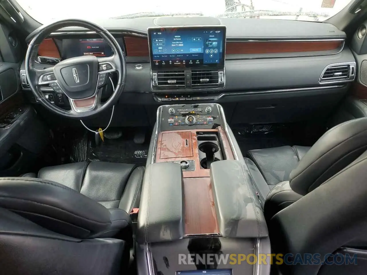 8 fotografías del automóvil dañado 5LMJJ2NT4NEL10008 LINCOLN NAVIGATOR 2022