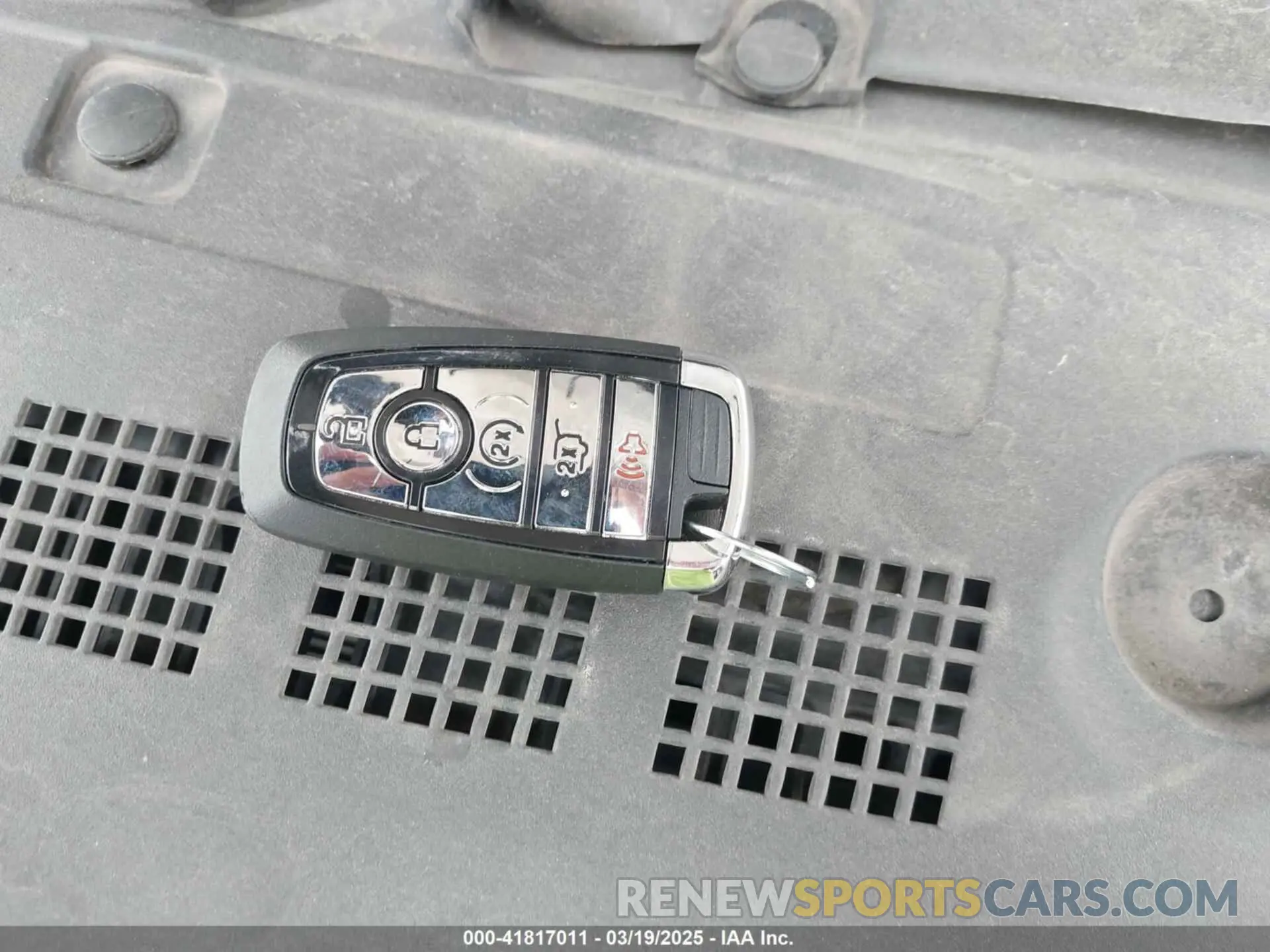 11 fotografías del automóvil dañado 5LMJJ2TT7NEL03931 LINCOLN NAVIGATOR 2022