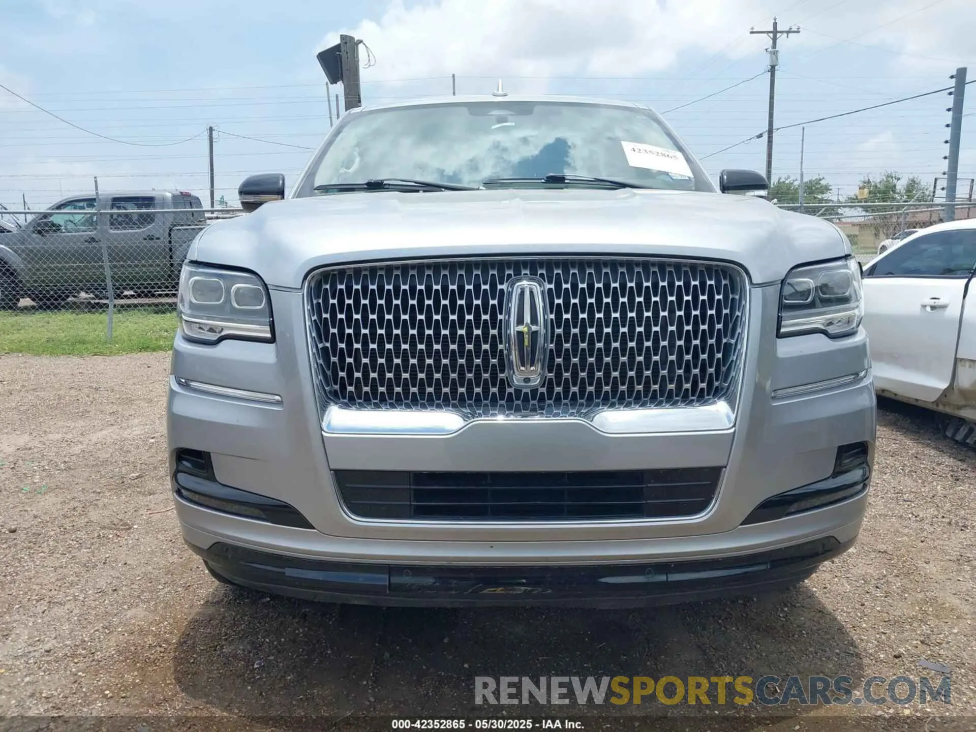 6 fotografías del automóvil dañado 5LMJJ2KG8PEL05663 LINCOLN NAVIGATOR 2023