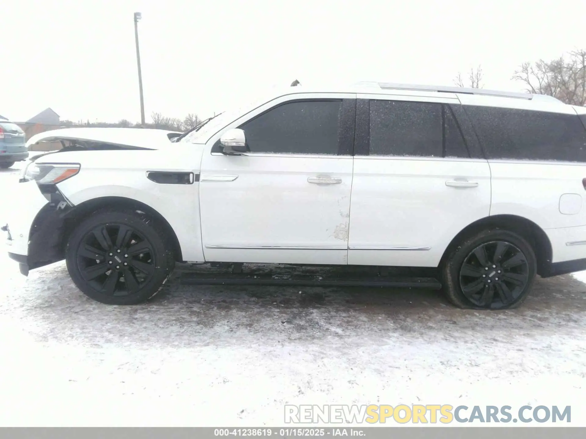 14 fotografías del automóvil dañado 5LMJJ2LG3PEL07013 LINCOLN NAVIGATOR 2023