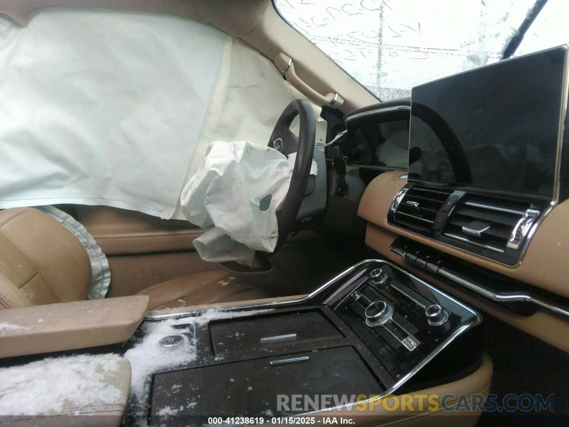 5 fotografías del automóvil dañado 5LMJJ2LG3PEL07013 LINCOLN NAVIGATOR 2023