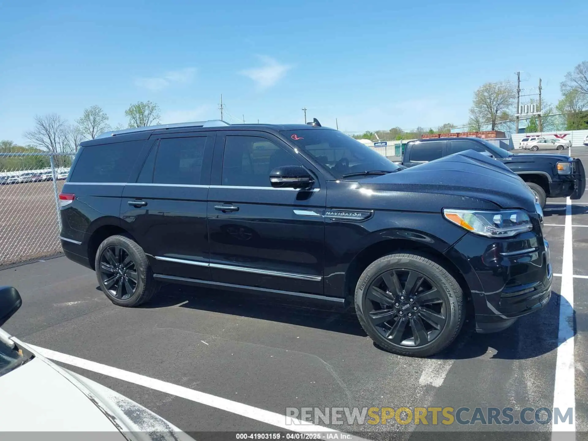 13 fotografías del automóvil dañado 5LMJJ2LG4PEL08977 LINCOLN NAVIGATOR 2023