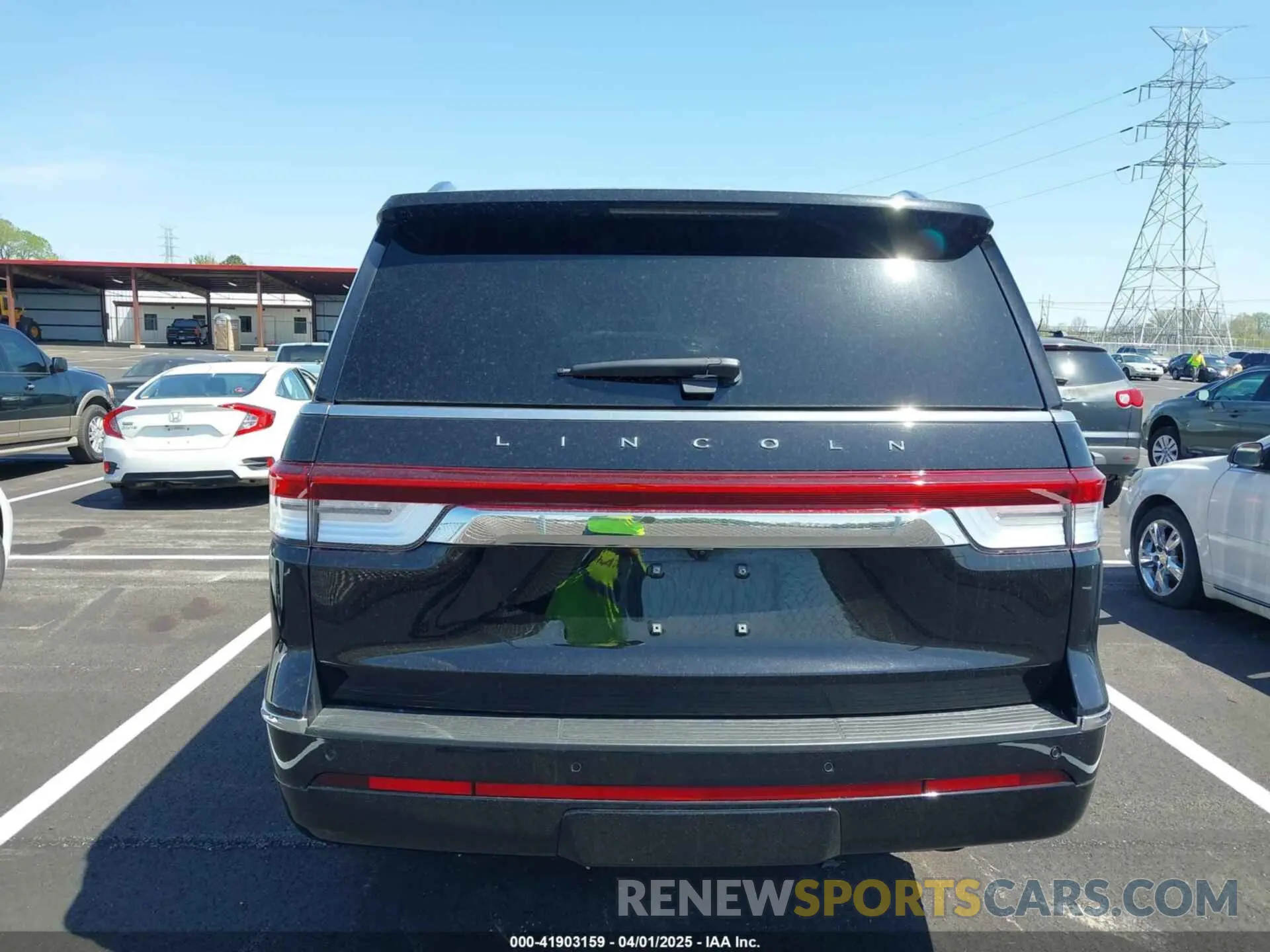 16 fotografías del automóvil dañado 5LMJJ2LG4PEL08977 LINCOLN NAVIGATOR 2023