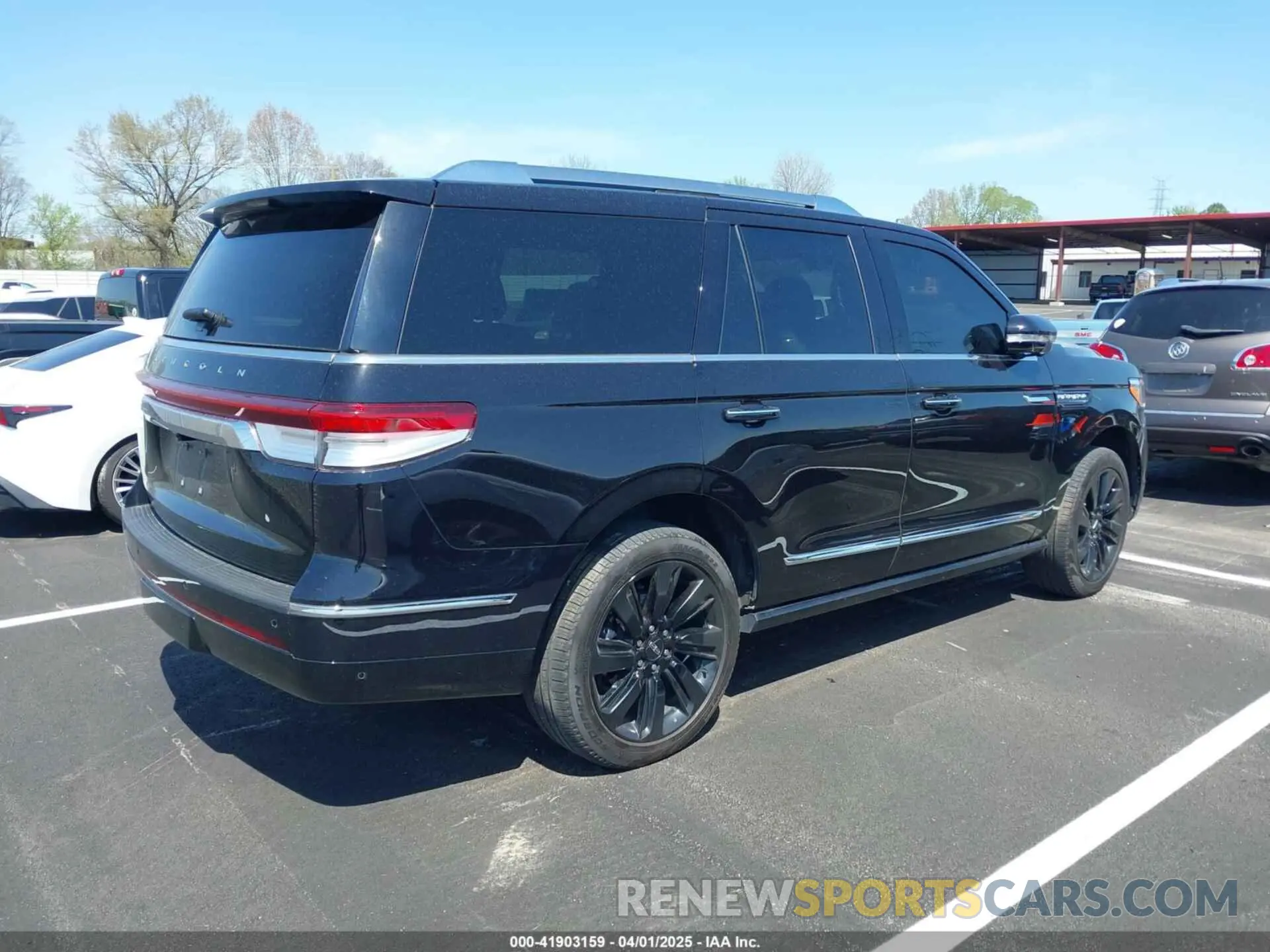 4 fotografías del automóvil dañado 5LMJJ2LG4PEL08977 LINCOLN NAVIGATOR 2023