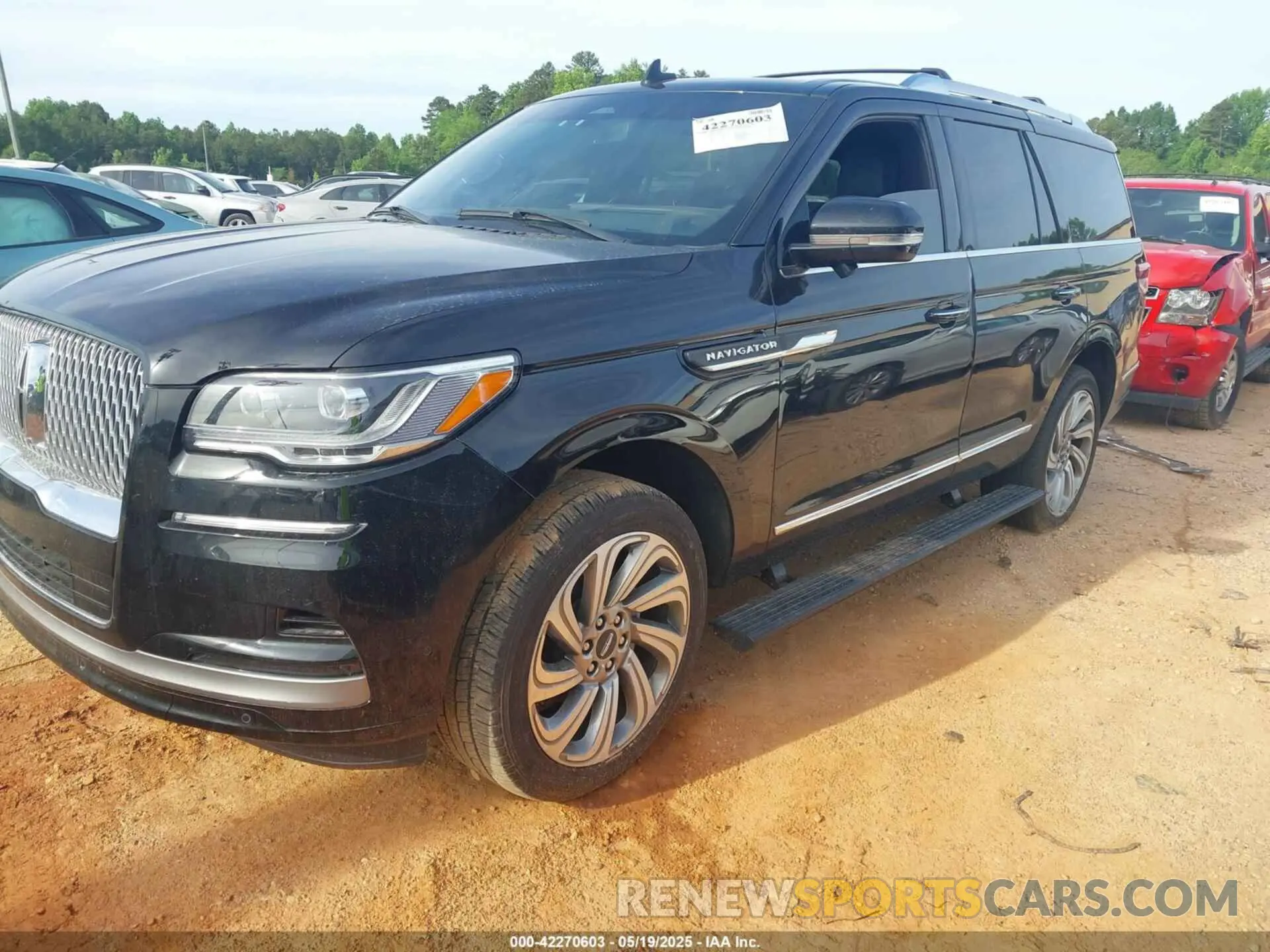 2 fotografías del automóvil dañado 5LMJJ2LGXPEL17392 LINCOLN NAVIGATOR 2023