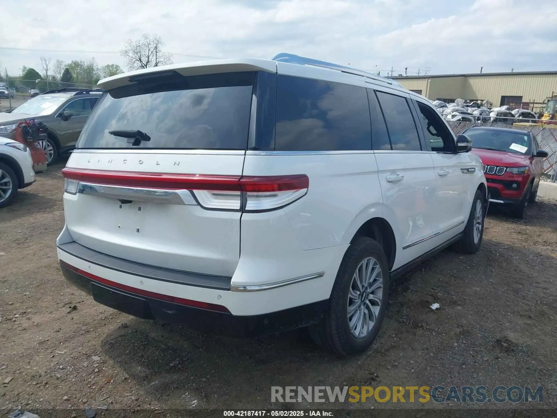 4 fotografías del automóvil dañado 5LMJJ2NGXPEL12884 LINCOLN NAVIGATOR 2023