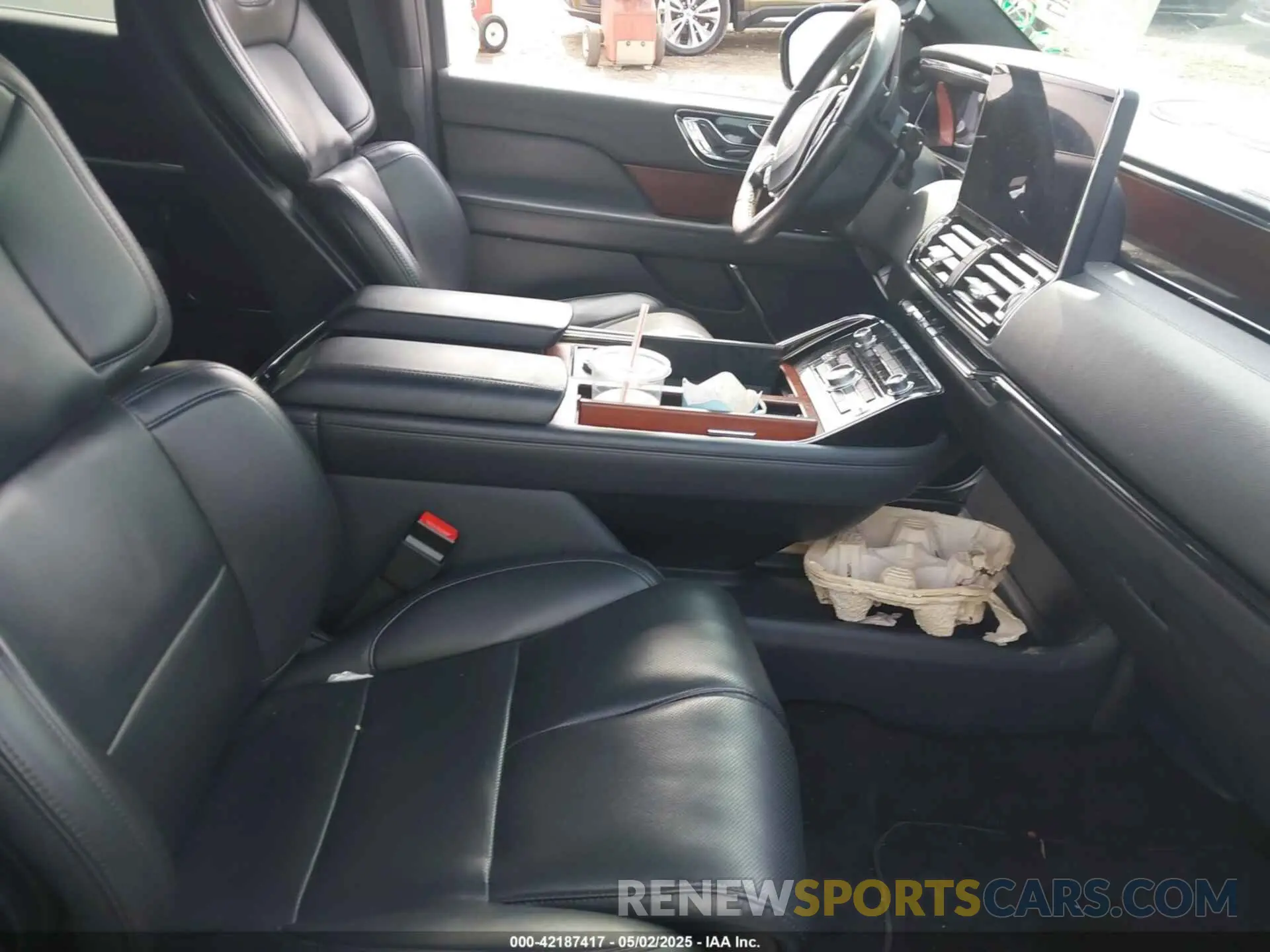 5 fotografías del automóvil dañado 5LMJJ2NGXPEL12884 LINCOLN NAVIGATOR 2023