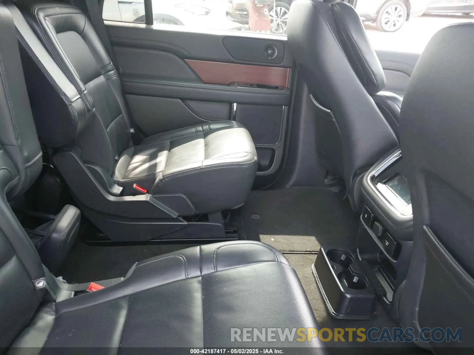 8 fotografías del automóvil dañado 5LMJJ2NGXPEL12884 LINCOLN NAVIGATOR 2023