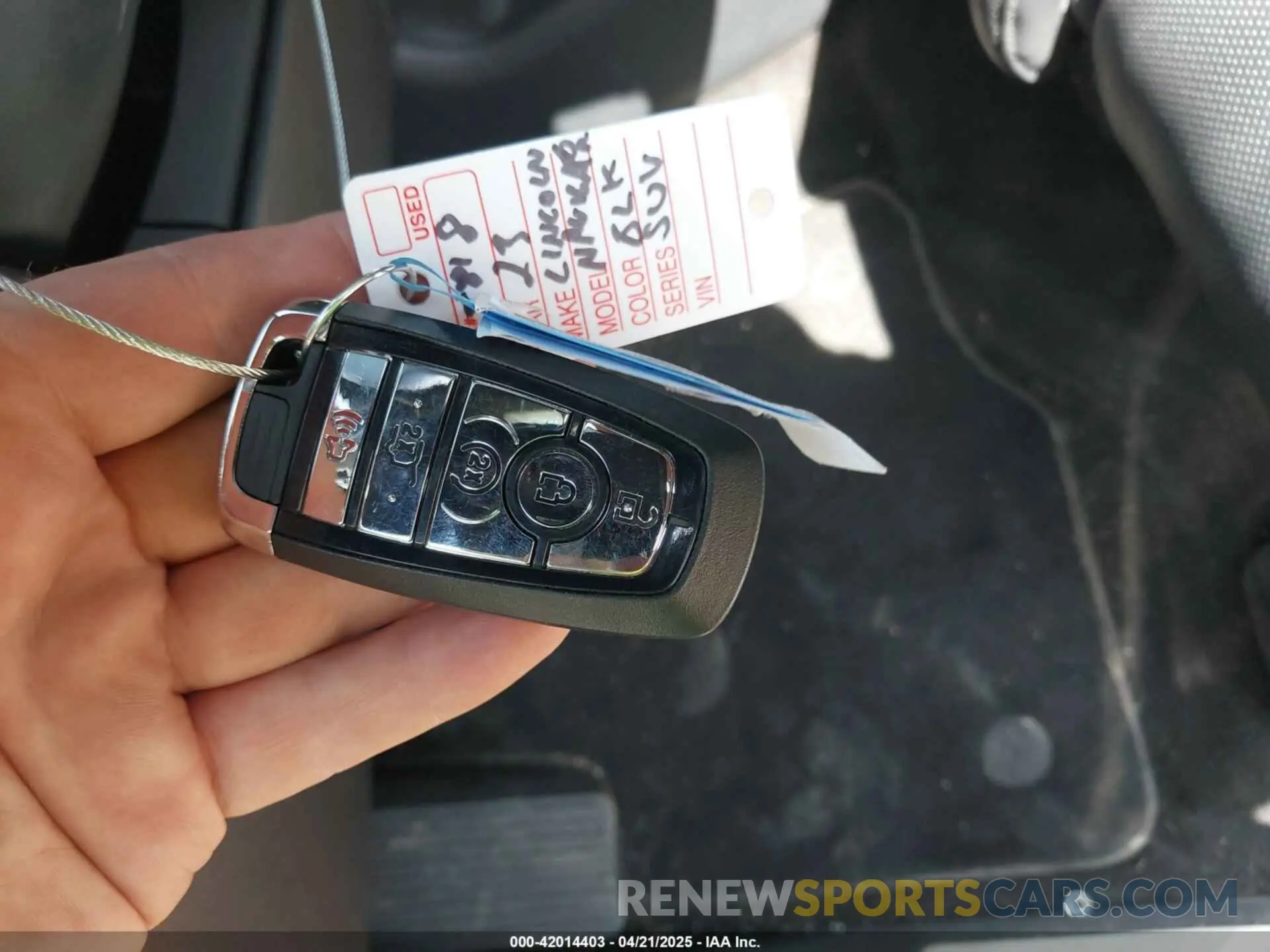 11 fotografías del automóvil dañado 5LMJJ3LG8PEL03450 LINCOLN NAVIGATOR 2023