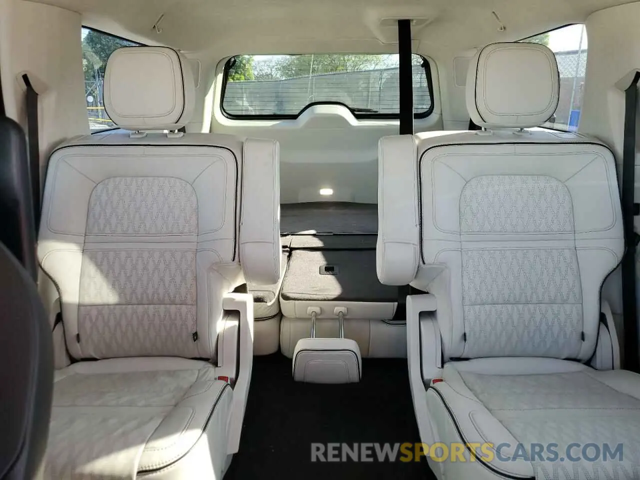 10 fotografías del automóvil dañado 5LMJJ3TG1PEL00650 LINCOLN NAVIGATOR 2023