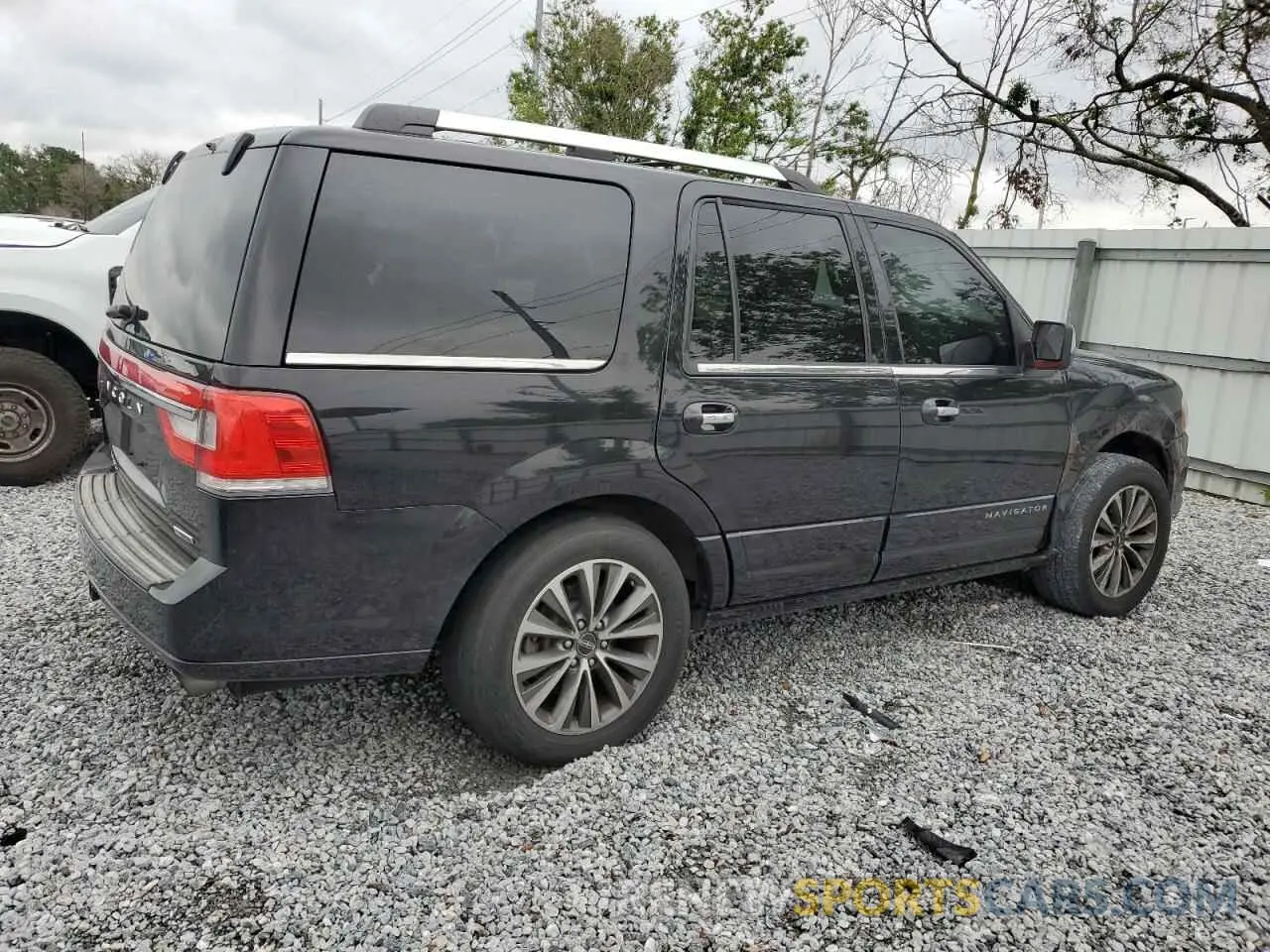 3 fotografías del automóvil dañado 5LMJJ2HT6FEJ03861 LINCOLN NAVIGATOR 2024