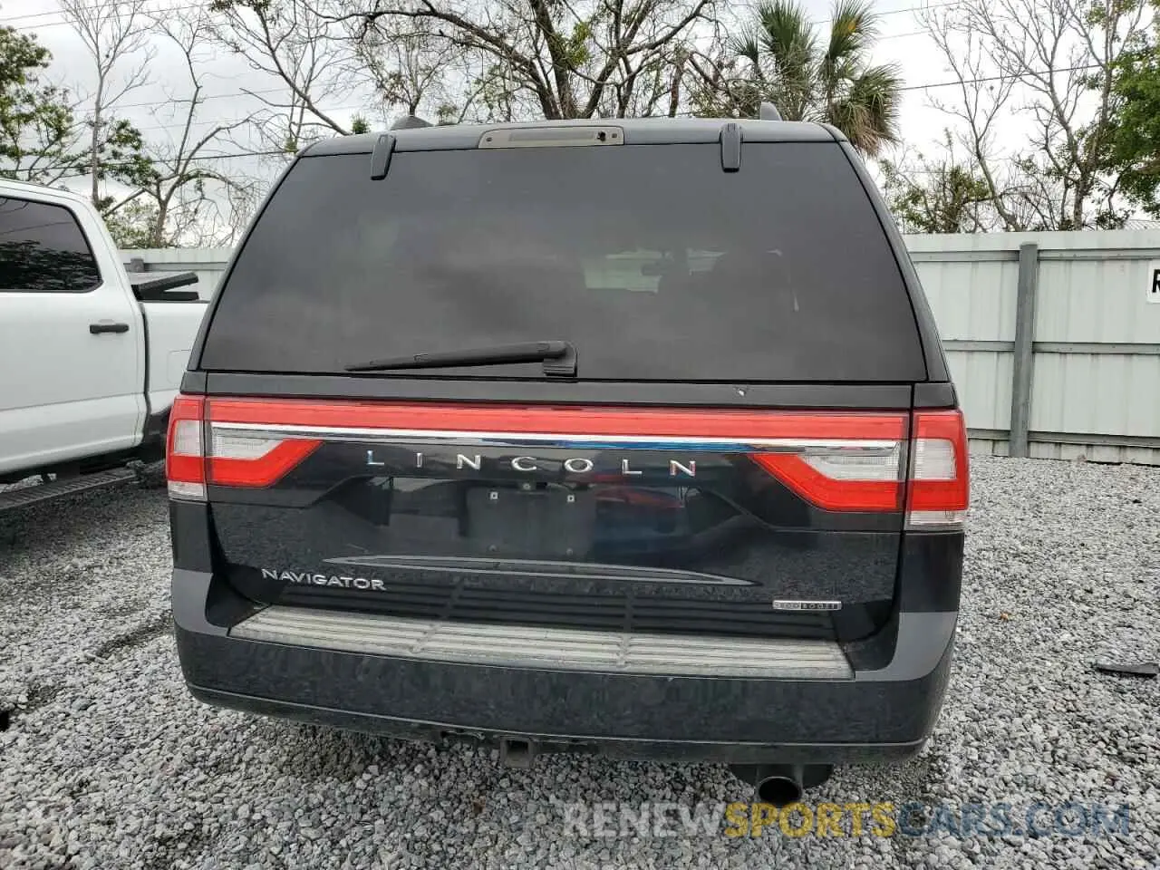 6 fotografías del automóvil dañado 5LMJJ2HT6FEJ03861 LINCOLN NAVIGATOR 2024