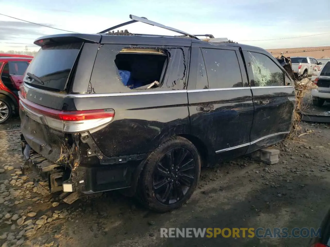 3 fotografías del automóvil dañado 5LMJJ2LG3REL05460 LINCOLN NAVIGATOR 2024