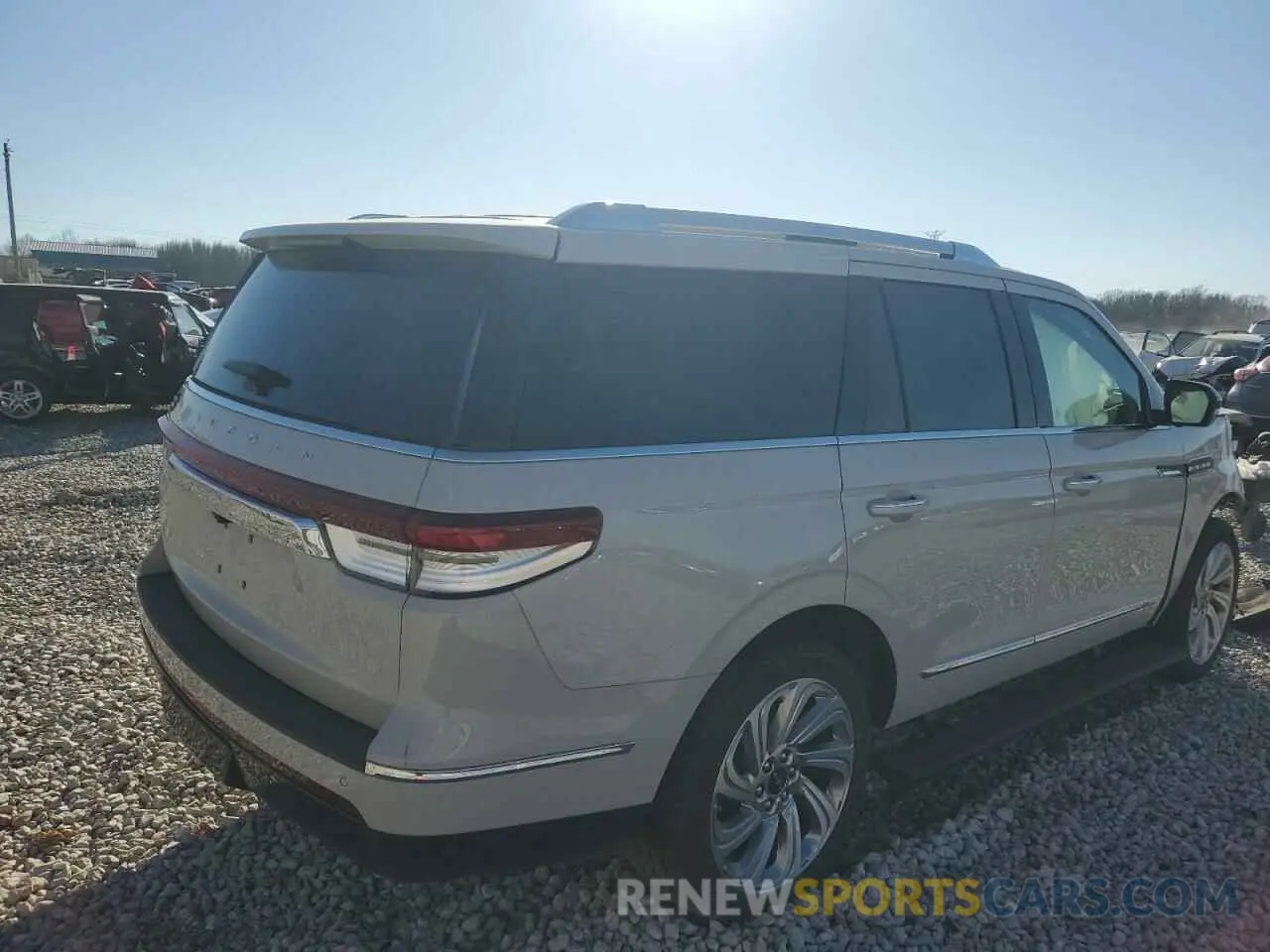 3 fotografías del automóvil dañado 5LMJJ2NG8REL13826 LINCOLN NAVIGATOR 2024