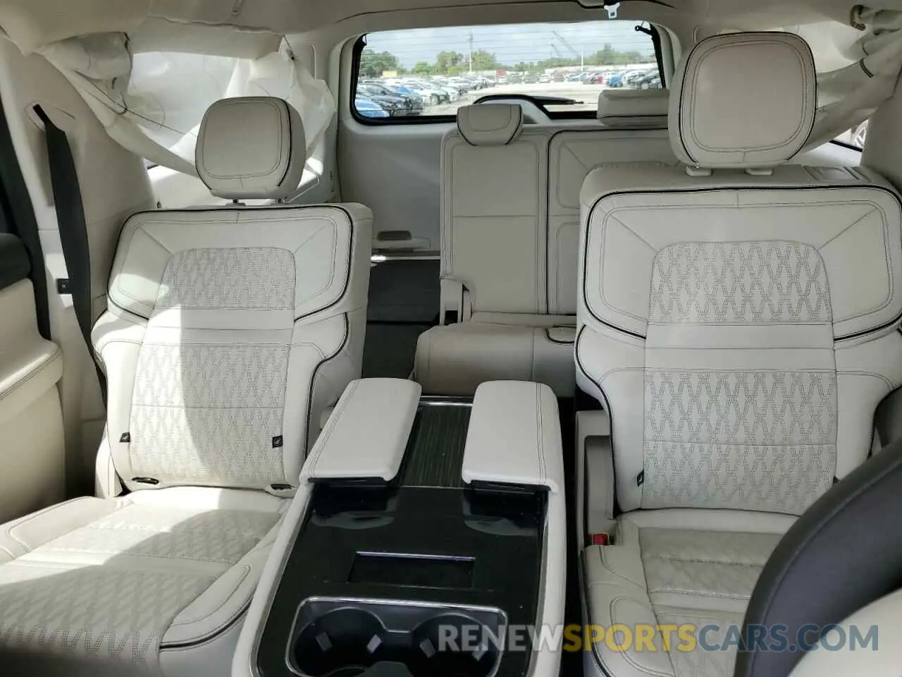 10 fotografías del automóvil dañado 5LMJJ3TG7REL07346 LINCOLN NAVIGATOR 2024