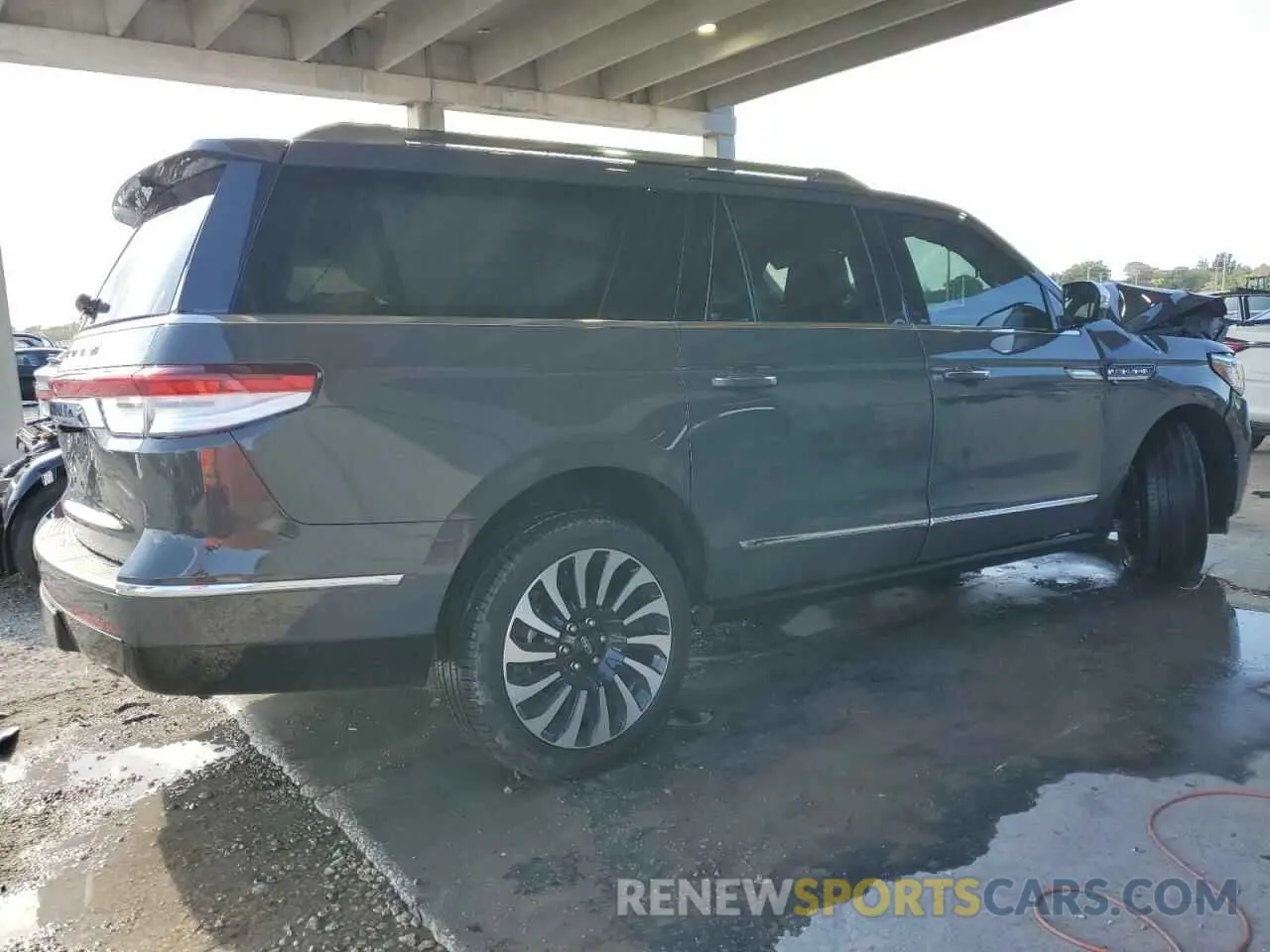 3 fotografías del automóvil dañado 5LMJJ3TG7REL07346 LINCOLN NAVIGATOR 2024