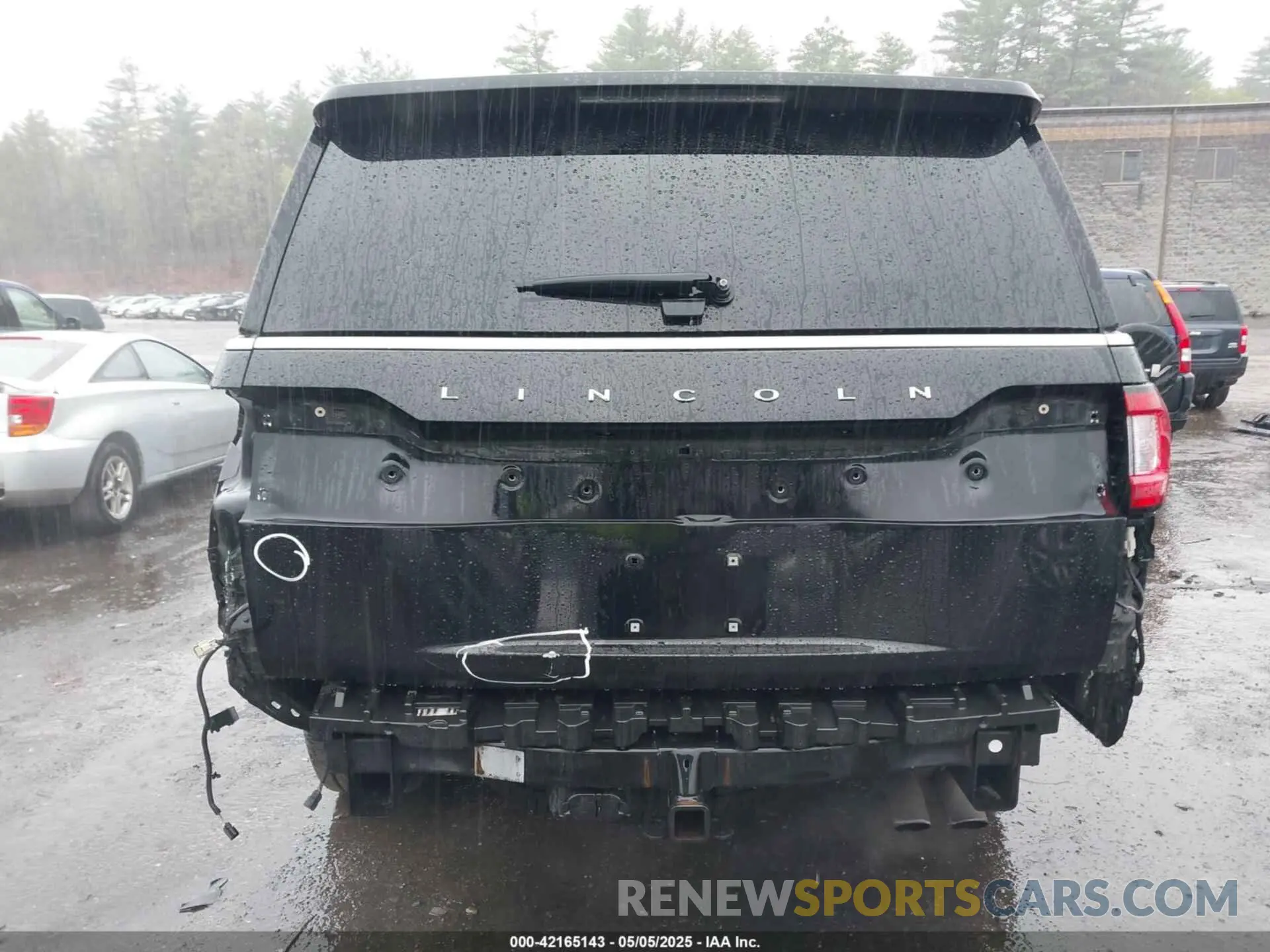 17 fotografías del automóvil dañado 5LMJJ3LT3KEL23451 LINCOLN NAVIGATOR L 2019